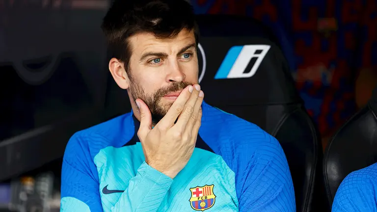 Gerard Piqué en el banquillo del FC Barcelona. Oscar J. Barroso / AFP7 / Europa Press.