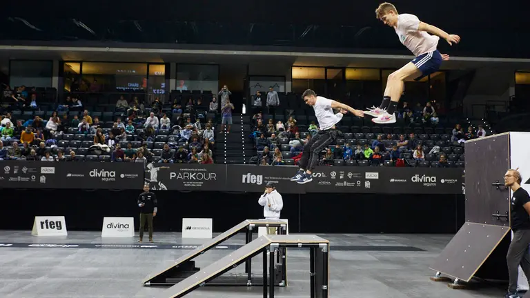 Campeonato de España de Parkour, celebrado en el pabellón Navarra Arena de Pamplona. IÑIGO ALZUGARAY