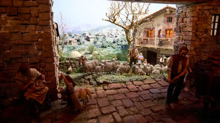 Inauguración del Belén de Navidad 2022 en el zaguán del Ayuntamiento de Pamplona. PABLO LASAOSA