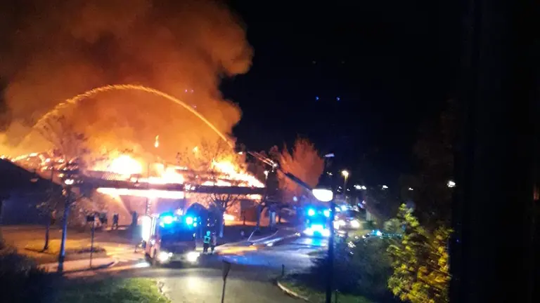 Incendio en el centro comercial el Octógono de Gorraiz. CEDIDA