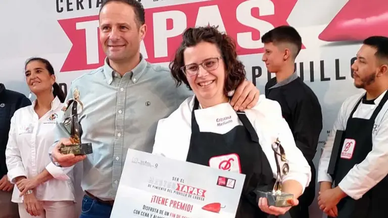 Cristina Mellado, de 42 años, madre de seis hijos y estudiante de hostelería en el IES Gregorio Prieto de Valdepeñas es la ganadora del IV Máster Tapas de Pimiento del Piquillo de Lodosa (Navarra).
