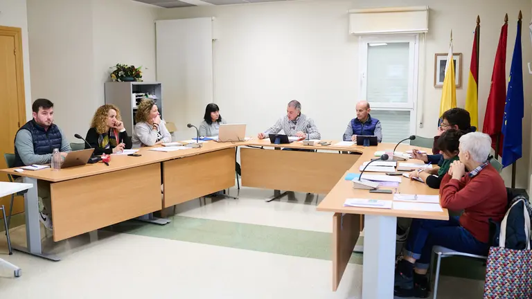 Pleno extraordinario del Ayuntamiento de Orcoyen "ante la grave situación en la sociedad municipal Iturgain". PABLO LASAOSA