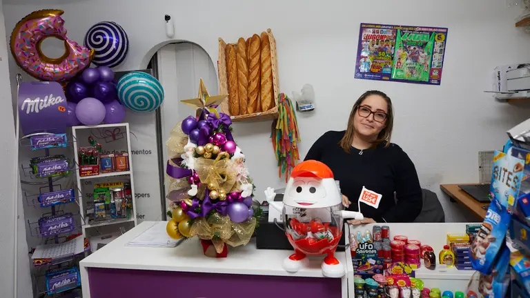 Tienda DecoLor, en la calle Blas Laserna de Pamplona. IÑIGO ALZUGARAY