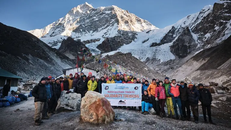 El grupo visita los proyectos en de la Fundación en honor de Iñaki Ochoa de Olza. CEDIDA