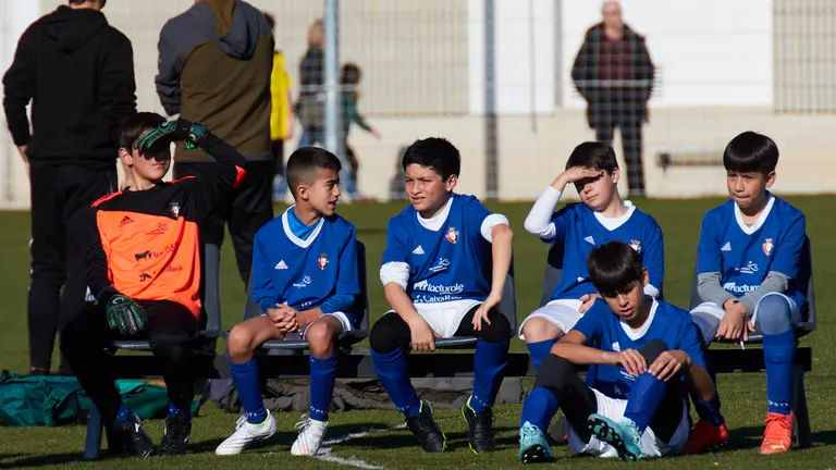 Quinta jornada del XL Torneo Interescolar de Fundación Osasuna en categoría mixta celebrado en las instalaciones de Tajonar. IÑIGO ALZUGARAY