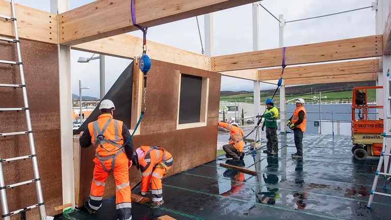 El Gobierno promueve la construcción del mayor edificio en altura con estructura de madera, de cuatro plantas y 39 viviendas públicas de alquiler. GOBIERNO DE NAVARRA