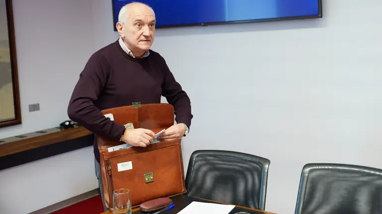 Comparecencia del director general de Intervención del Gobierno de Navarra, Ignacio Arrizabalaga, en comisión parlamentaria en relación al acuerdo entre SODENA, CEN y Albyn Medical para la compra de mascarillas. IÑIGO ALZUGARAY