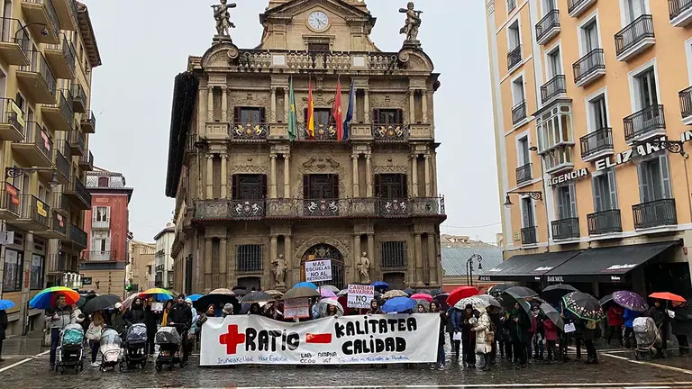 Concentración de las escuelas infantiles en el Ayuntamiento de Pamplona. CEDIDA