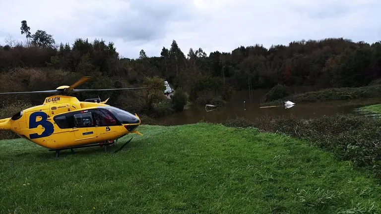 Carretera inundada de Carreño próxima al manantial de Los Molinos en laque falleció ahogado el conductor de un tractor. BOLETIN DIGITAL DE CARREÑO