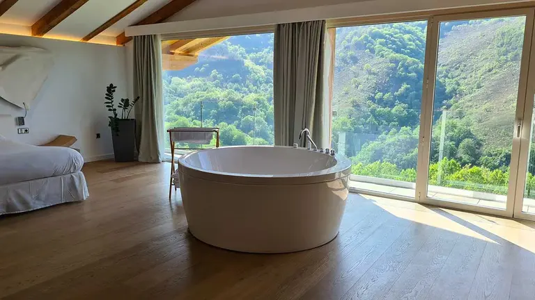 Arantza Hotela, prime hotel de 5 estrellas cien por cien sostenible en Navarra con el sello EcoLabel,