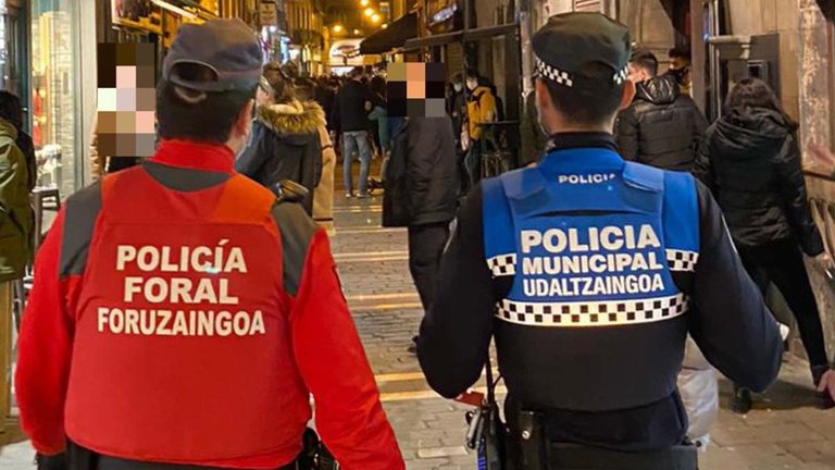 La Policía Municipal de Pamplona interviene en un partido de