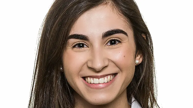 Patricia Andrés, graduada de la Universidad de Navarra, número uno del MIR. UNIVERSIDAD DE NAVARRA