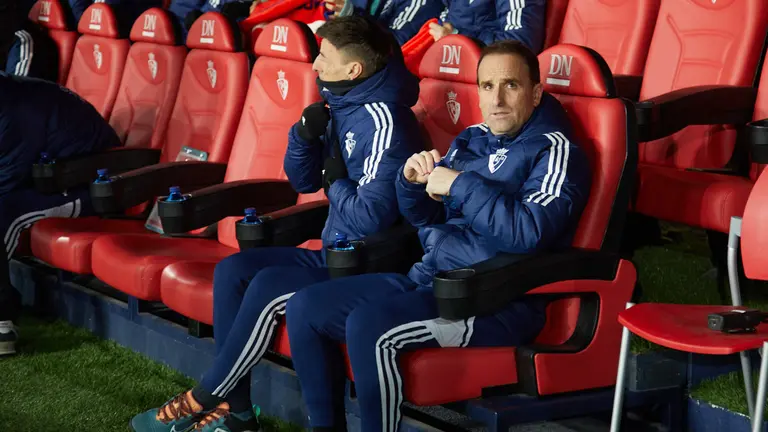 Jagoba Arrasate (entrenador CA Osasuna) durante el partido de ida de la semifinal de la Copa del Rey entre CA Osasuna y Athletic Club disputado en el estadio de El Sadar. IÑIGO ALZUGARAY