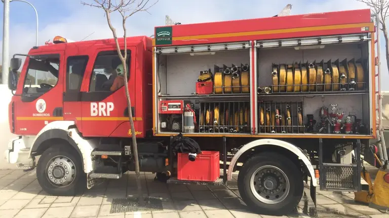 Camión de bomberos de la Diputación de Sevilla, foto de recurso - JOSÉ GONZÁLEZ - EUROPA PRESS - Archivo