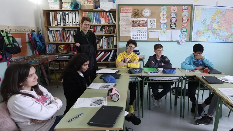 María Chivite participa en un ciclo de conferencias en el CPEIP Otero de Navascués y en una entrevista del IESO La Paz de Cintruénigo. GOBIERNO DE NAVARRA