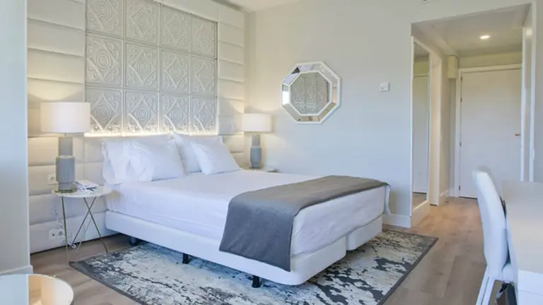 Habitación del Hotel Tres Reyes. CEDIDA