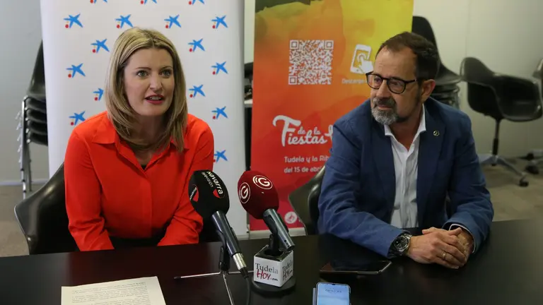 Leire Armendáriz y Emilio Garrido   presentan la iniciativa del concurso de cocina para personas mayores en Navarra. CEDIDA