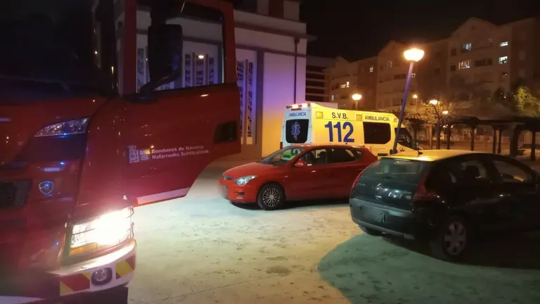 Hasta el lugar del incendio se movilizó a los bomberos de Tafalla y una ambulancia en prevención. BOMBEROS DE NAVARRA