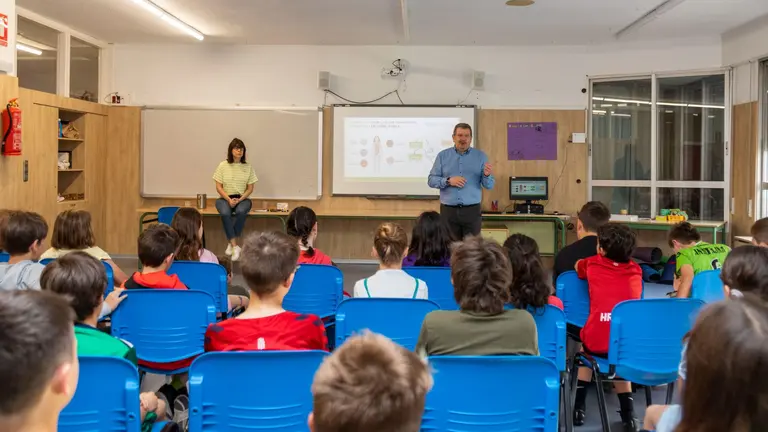 Imagen de archivo de una charla de Cinfa y ANADI para concienciar sobre la diabetes. CEDIDA