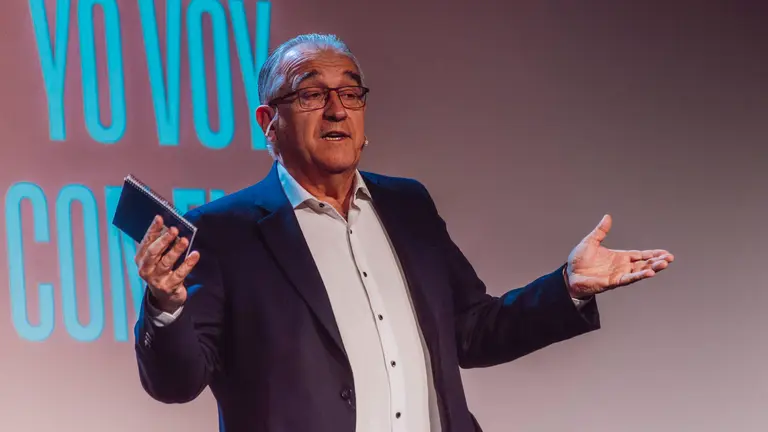 UPN presenta la lista de su candidatura al Ayuntamiento de Pamplona en las próximas elecciones municipales, con la intervención del alcalde, Enrique Maya, la candidata de UPN a la alcaldía, Cristina Ibarrola, y Javier Esparza, candidato de UPN a la presidencia del Gobierno de Navarra. JASMINA AHMETSPAHIC