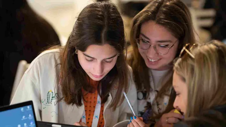 La nueva Convocatoria EduCaixa impulsará proyectos educativos transformadores. GEORGINA UREÑA