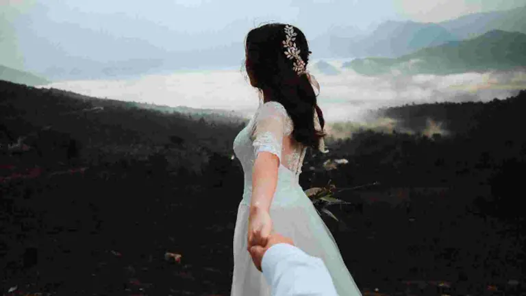 Foto de archivo de una novia. UNSPLASH