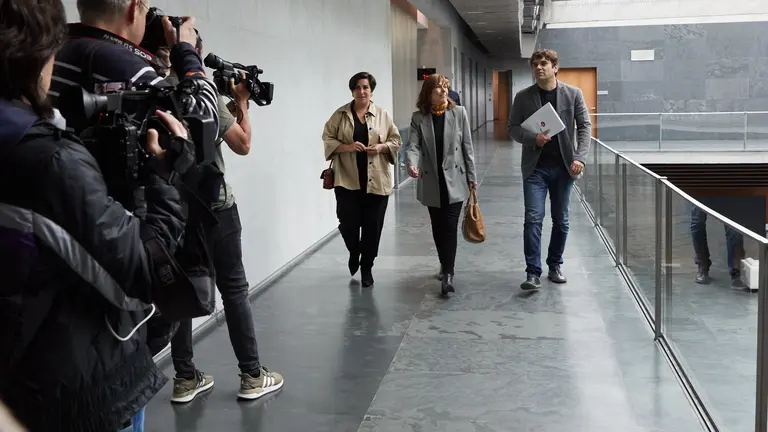 La secretaria general del PSN y candidata a la Presidencia del Gobierno de Navarra, María Chivite, se reúne con la candidata de Geroa Bai, Uxue Barkos. IÑIGO ALZUGARAY