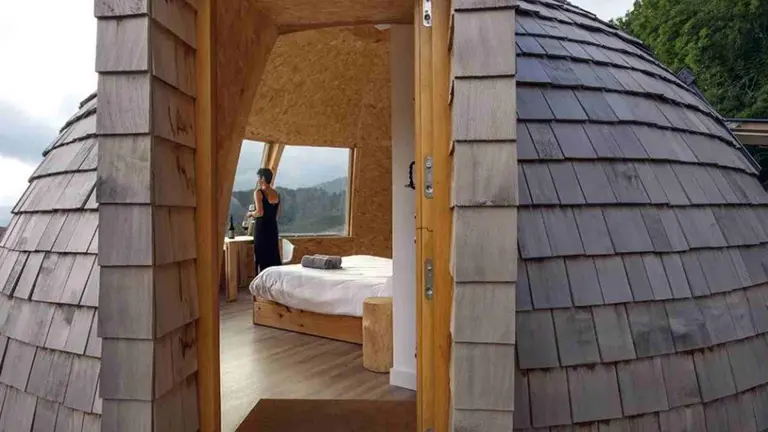 Iglús de Irate Barnean en la Selva de Irati, donde alojarse en medio de la naturaleza. IRATI BARNEAN