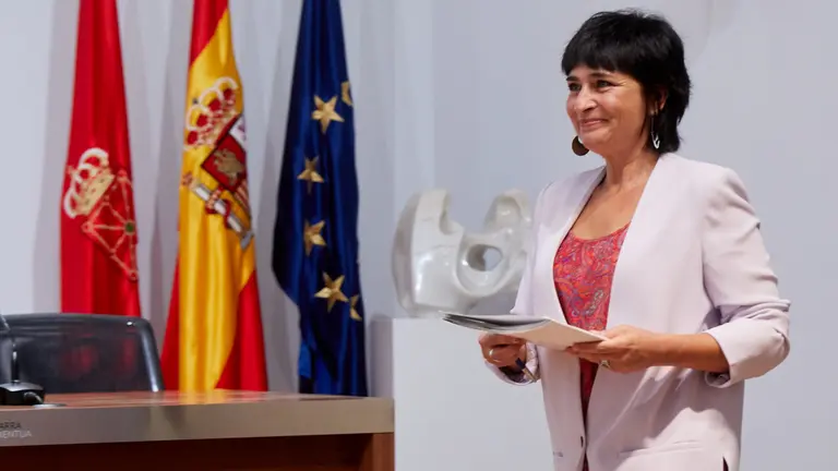 Laura Aznal, portavoz de EH Bildu, hace declaraciones tras la primera reunión de la Mesa y Junta de Portavoces del Parlamento de Navarra de la nueva legislatura. IÑIGO ALZUGARAY