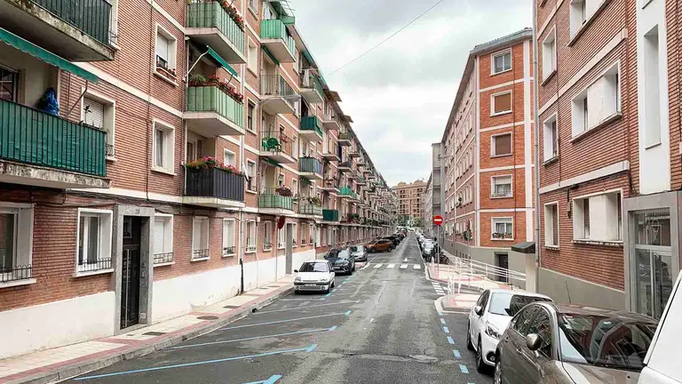 La calle Goroabe en el barrio de la Milagrosa en Pamplona. Navarra.com