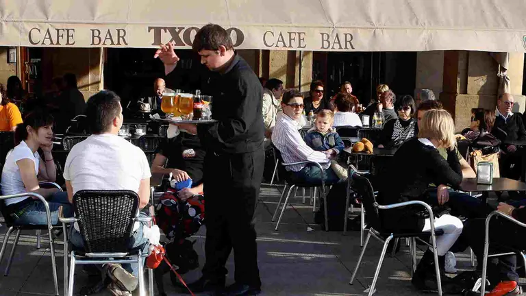 TERRAZAS PLAZA DEL CASTILLO (1)