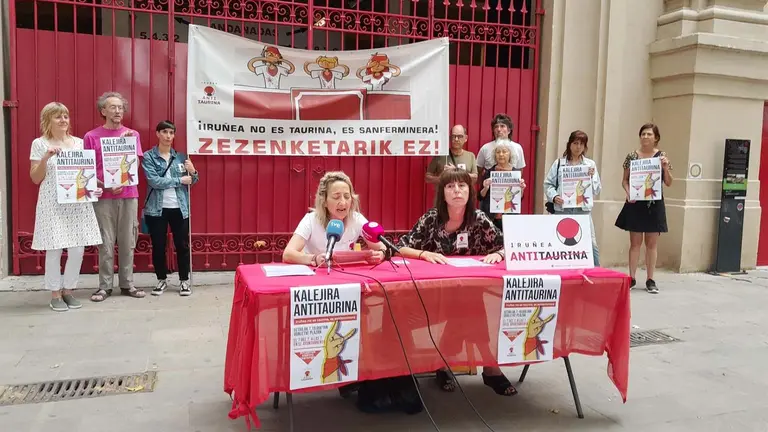 Rueda de prensa del colectivo Iruñea Antitaurina. IRUÑEA ANTITAURINA