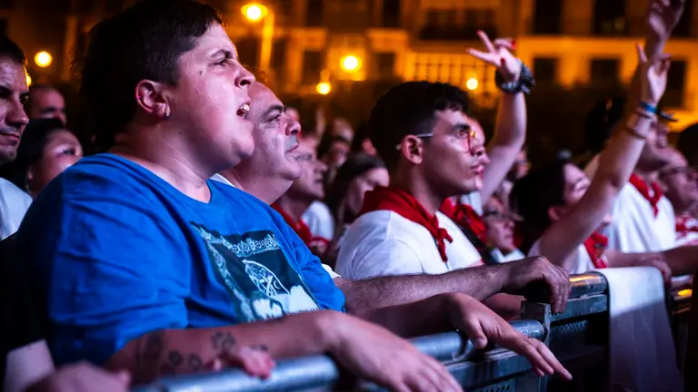 Segundo concierto de las fiestas de San Ferm&iacute;n 2023 con la actuaci&oacute;n de Fangoria en la Plaza del Castillo. JASMINA AHMETSPAHIC