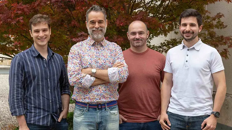 De izquierda a derecha, los investigadores que participan en el proyecto: Marcos López de Castro, Rubén Armañanzas Arnedillo, José González Gomáriz y Carlos de la Calle Arroyo. UNIVERSIDAD DE NAVARRA