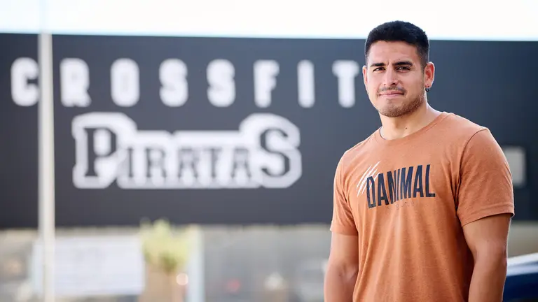 Aritz Izurmendi, de crossFit Piratas, que abre el 1 de septiembre en el polígono Talluntxe, calle B, número 28 de Noáin. PABLO LASAOSA
