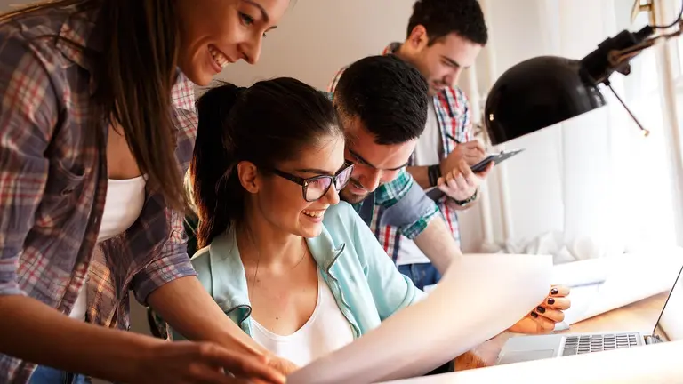 Nace The Bridge, una nueva aceleradora para jóvenes emprendedores con proyectos  de impacto social y medioambiental. CEDIDA