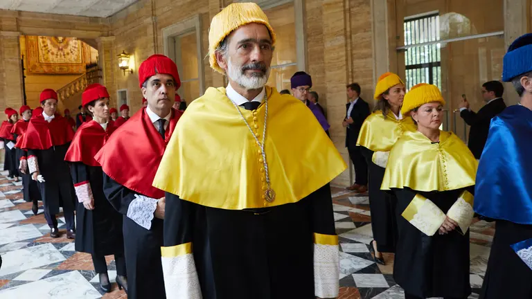 Acto de apertura del curso académico 2023-2024 en el Aula Magna del edificio central de la Universidad de Navarra en Pamplona. IÑIGO ALZUGARAY