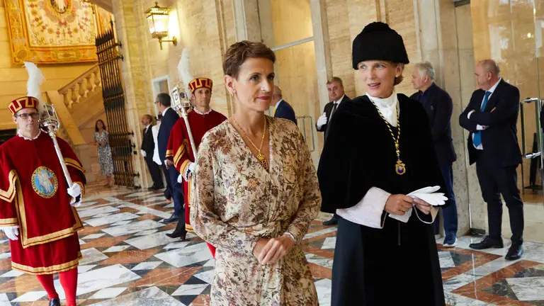 Acto de apertura del curso académico 2023-2024 en el Aula Magna del edificio central de la Universidad de Navarra en Pamplona. IÑIGO ALZUGARAY