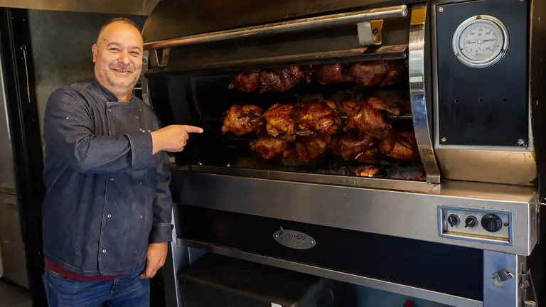 Asador Pyo en calle Etxaburua 12 de Berriozar. IÑIGO ALZUGARAY