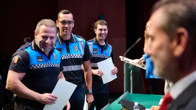 Acto de la Policía Municipal de Pamplona por la festividad de su patrón, San Miguel. PABLO LASAOSA