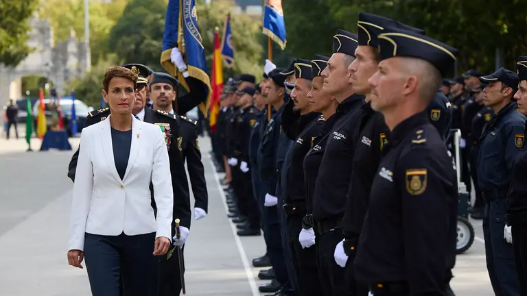Acto para conmemorar la festividad de los Santos Ángeles Custodios, patronos del Cuerpo Nacional de Policía Nacional en el Parque de Antoniutti de Pamplona. IÑIGO ALZUGARAY