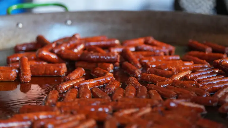 Imagen de archivo de una feria de chistorra. UNANUA / EUROPA PRESS