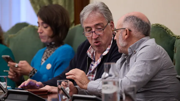 Pleno extraordinario del Ayuntamiento de Pamplona para tratar las modificaciones de crédito en el Presupuesto del Ayuntamiento y el organismo autónomo de Escuelas Infantiles que han sido aprobadas por unanimidad. IÑIGO ALZUGARAY