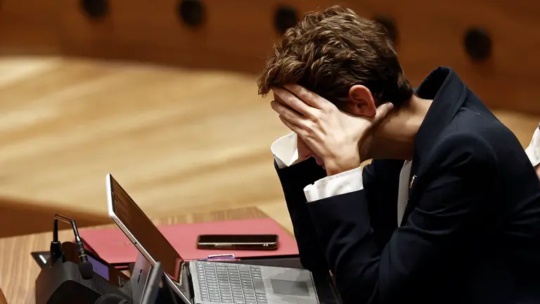 La presidenta del Gobierno de Navarra, María Chivite durante el pleno del Parlamento que celebra este jueves una sesión de control al Gobierno en la que, entre otras cuestiones, será interpelado sobre las políticas en materia fiscal. EFE/ Jesús Diges