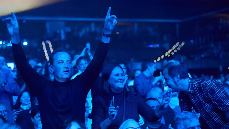 Concierto de Miguel Ríos dentro de su gira "Rock & Ríos 40 aniversario" en el Navarra Arena de Pamplona. IÑIGO ALZUGARAY