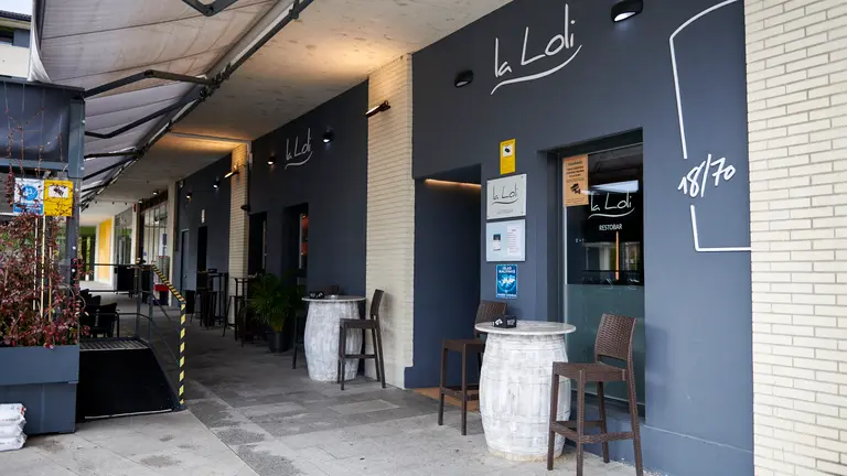 Exterior de La Loli Gastrobar. IRANZU LARRASOAÑA