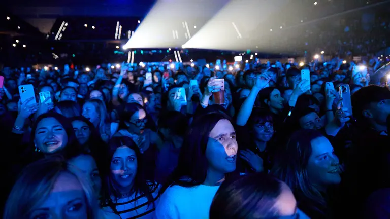 Concierto de Melendi, dentro de su gira “20 Años Sin Noticias”, en el pabellón Navarra Arena de Pamplona. IÑIGO ALZUGARAY