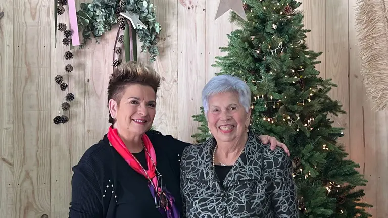 Marta Sayés y Marisol Pérez de la Floristería Royuela en Peralta. Navarra.com