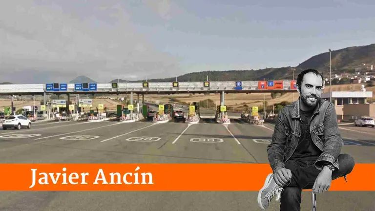 Imagen de un coche llegando al peaje de Zuasti, en la Autopista de Navarra AP15. ARCHIVO
