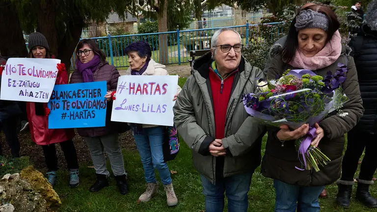 Acto en recuerdo de Blanca Esther Marqués en el séptimo aniversario de su asesinato a manos de su pareja que ha tenido lugar en el parque municipal de Burlada. IÑIGO ALZUGARAY